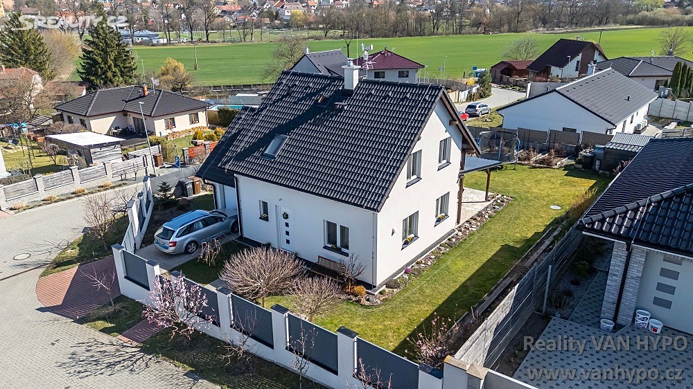 Prodej  rodinného domu 95 m², pozemek 727 m², Milovice