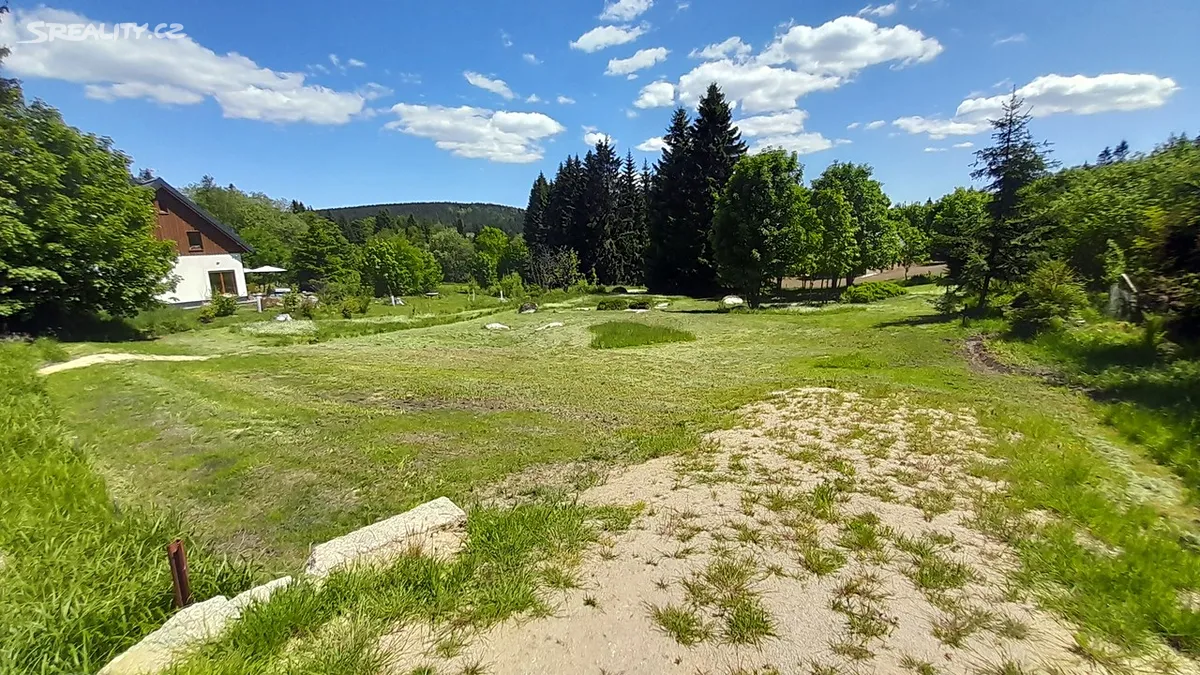 Prodej stavebního pozemku 2313 m² – pohled 4