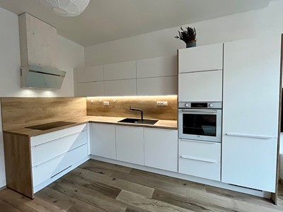 Pronájem bytu 2+kk 44 m²
