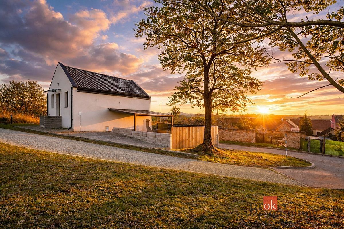 Prodej rodinného domu 50 m², pozemek 174 m² – fotografie 2