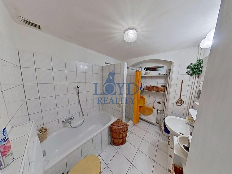 Комерційне приміщення на продаж, 261 м² (30 з 46)