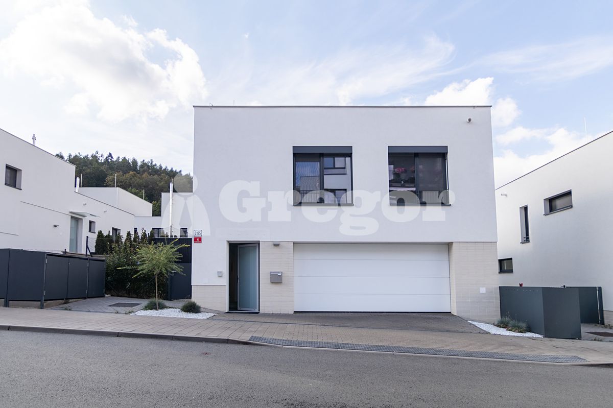 Prodej rodinného domu 146 m², pozemek 308 m² – fotografie 5