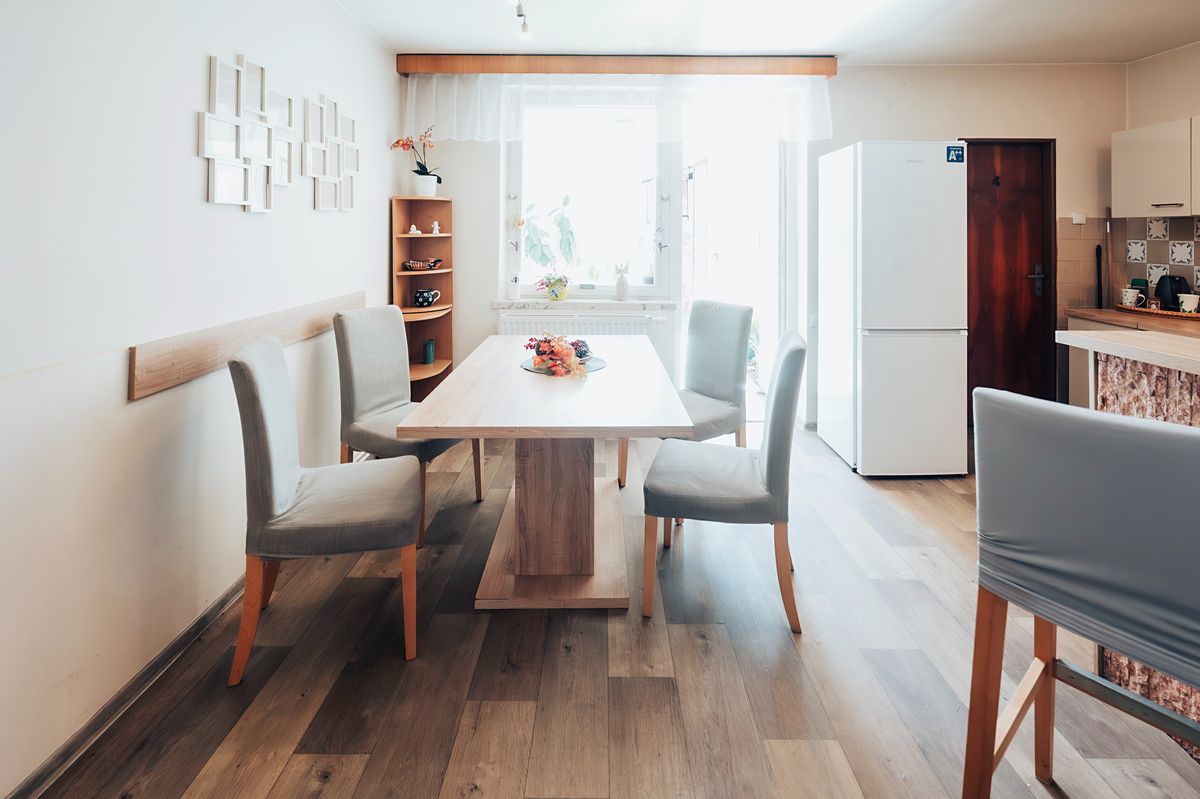 Prodej rodinného domu 410 m², pozemek 1748 m² – fotografie 3