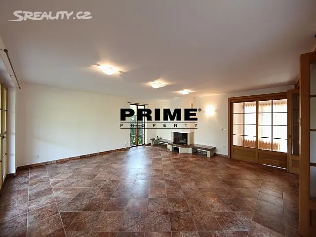 Pronájem rodinného domu 340 m², pozemek 1197 m² – pohled 2
