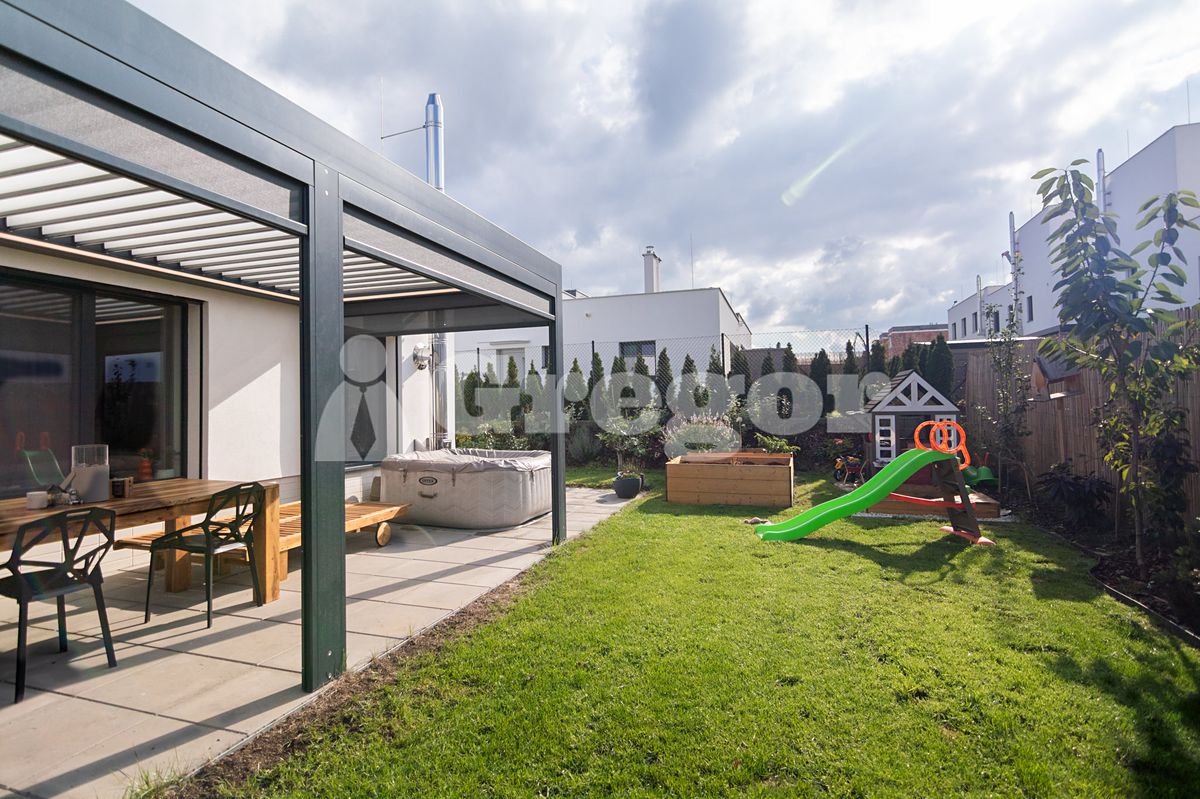 Prodej rodinného domu 146 m², pozemek 308 m² – fotografie 3