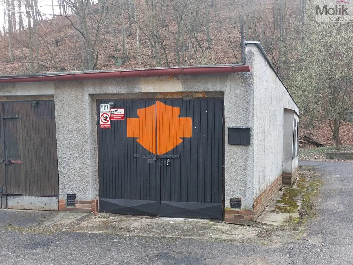 Pronájem garáže 22 m², Sokolská