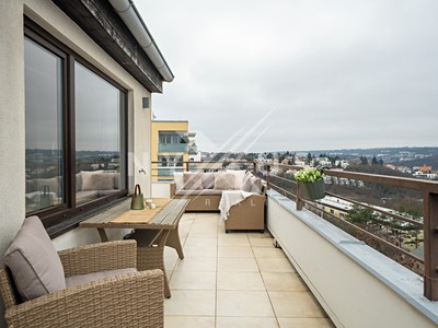 Prodej bytu 6 pokojů a více 120 m² (Mezonet)