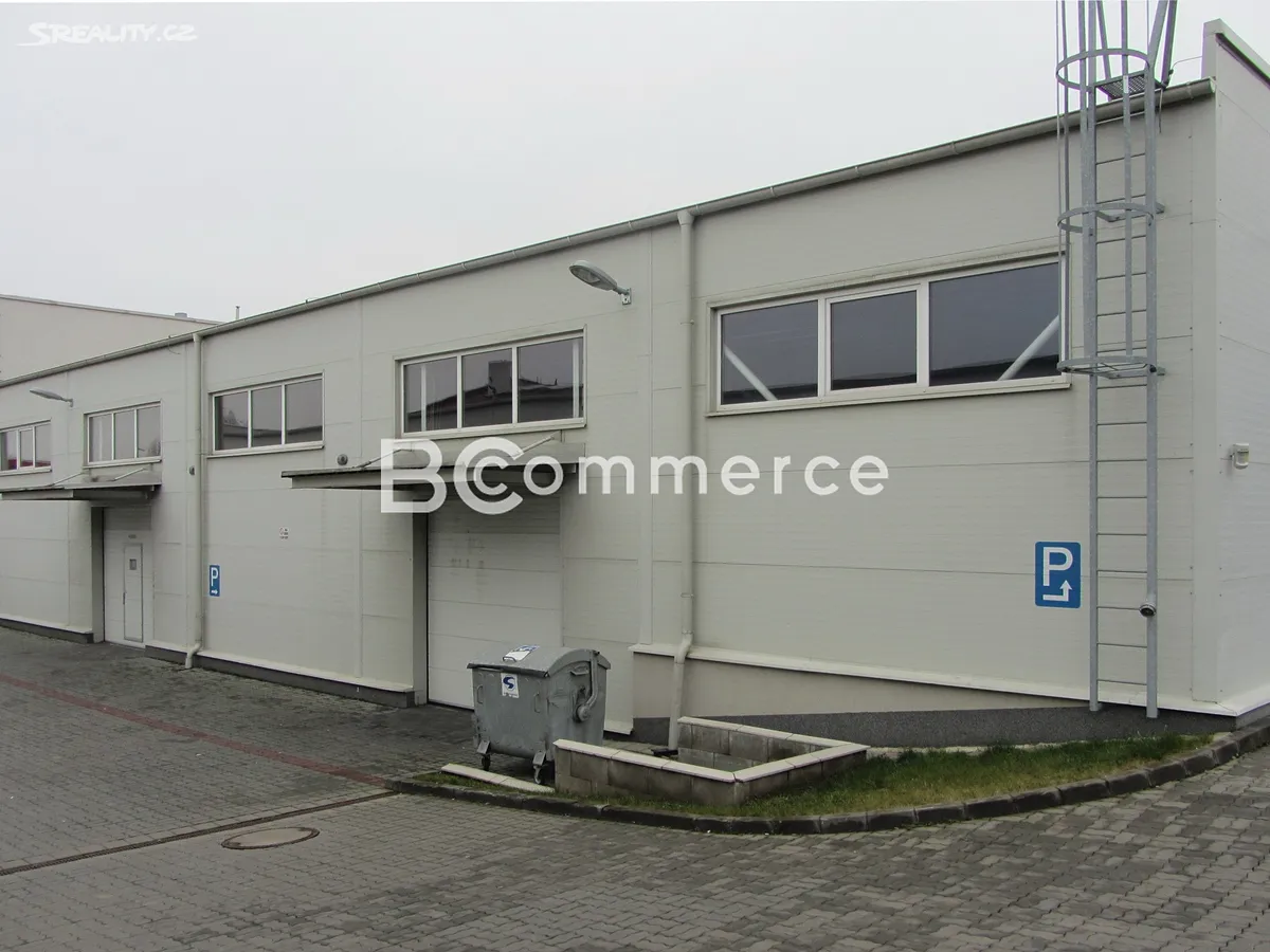 Pronájem skladového prostoru 825 m², Brno