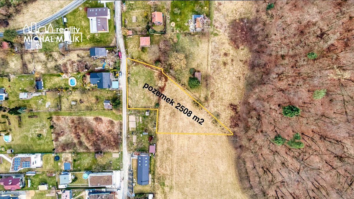 Prodej stavebního pozemku 2508 m²