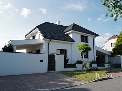 Prodej  rodinného domu 213 m², pozemek 489 m² — photo 3