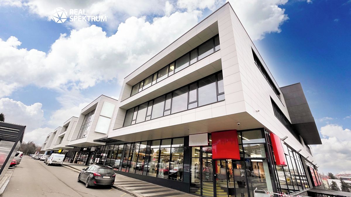 Pronájem kanceláře 275 m² – fotografie 2