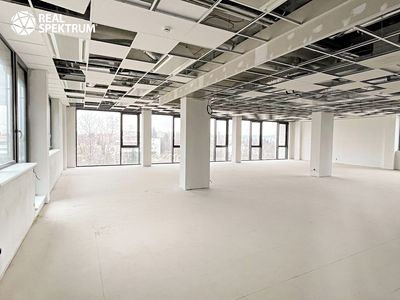 Pronájem kanceláře 275 m²