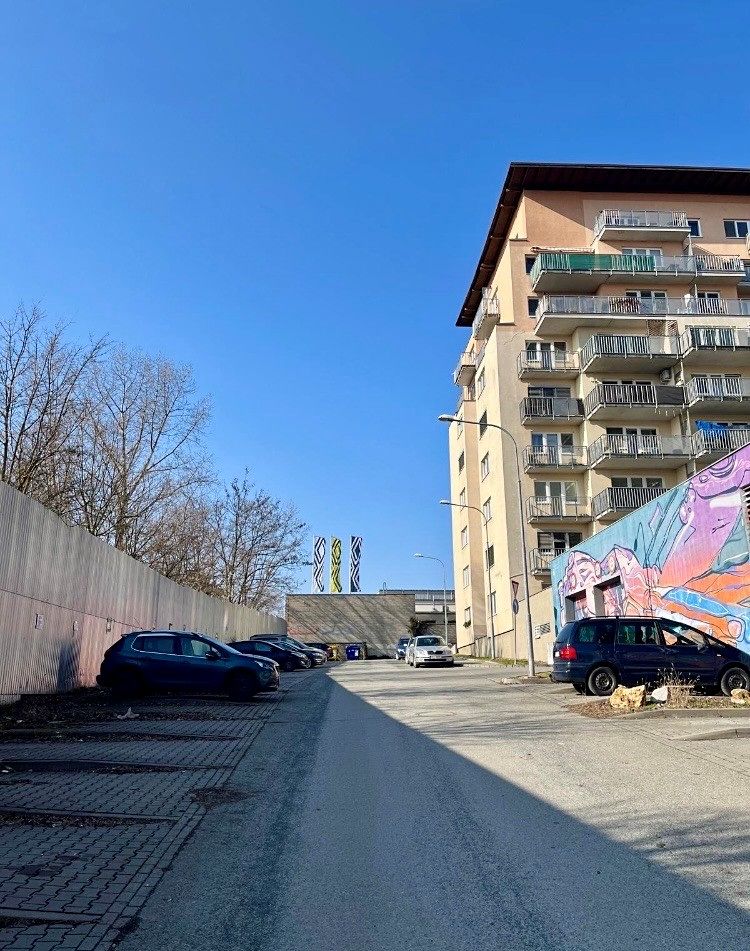 Prodej garážového stání 12 m² – fotografie 3