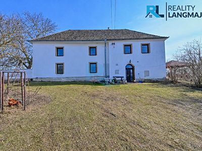 Prodej vícegeneračního domu 410 m², pozemek 34120 m²