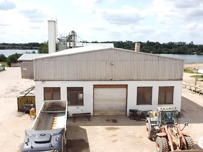 Pronájem skladového prostoru 600 m², Kratonohy – náhled fotky 2