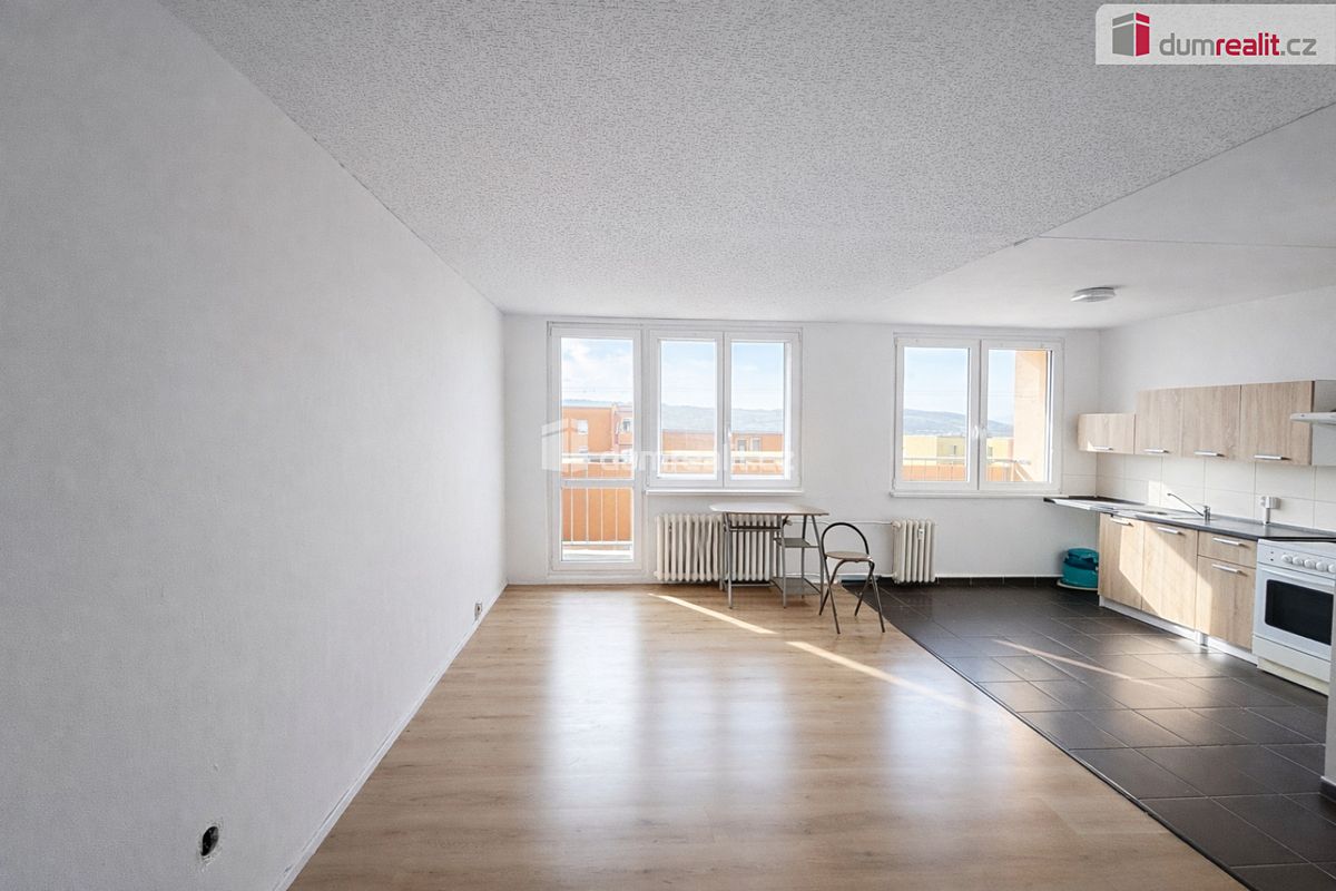 Pronájem bytu 1+kk 35 m²