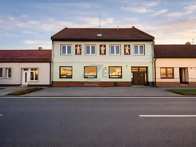 Prodej ubytovacího zařízení 743 m², Kunovice – náhled fotky 1