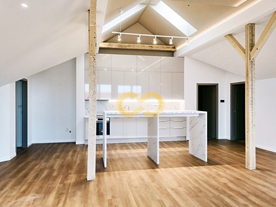 Pronájem bytu 2+kk 146 m²