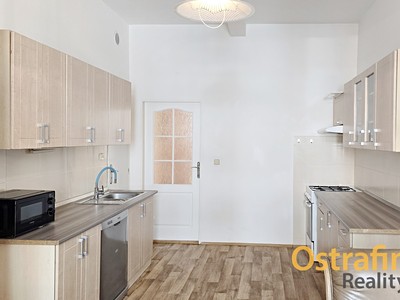 Pronájem bytu 1+1 52 m²