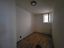 Pronájem bytu 4+1 13 m² (Jednopodlažní)