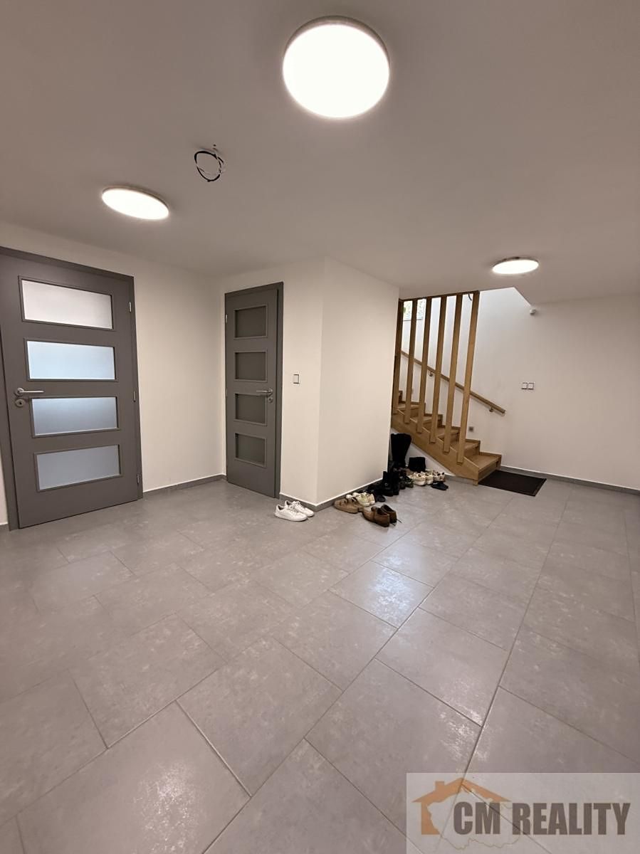Prodej rodinného domu 164 m², pozemek 818 m² – fotografie 5