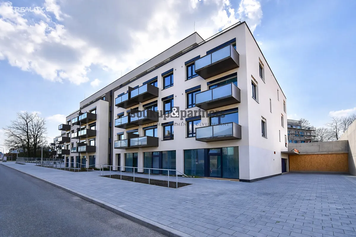 Pronájem obchodního prostoru 41 m² – pohled 3