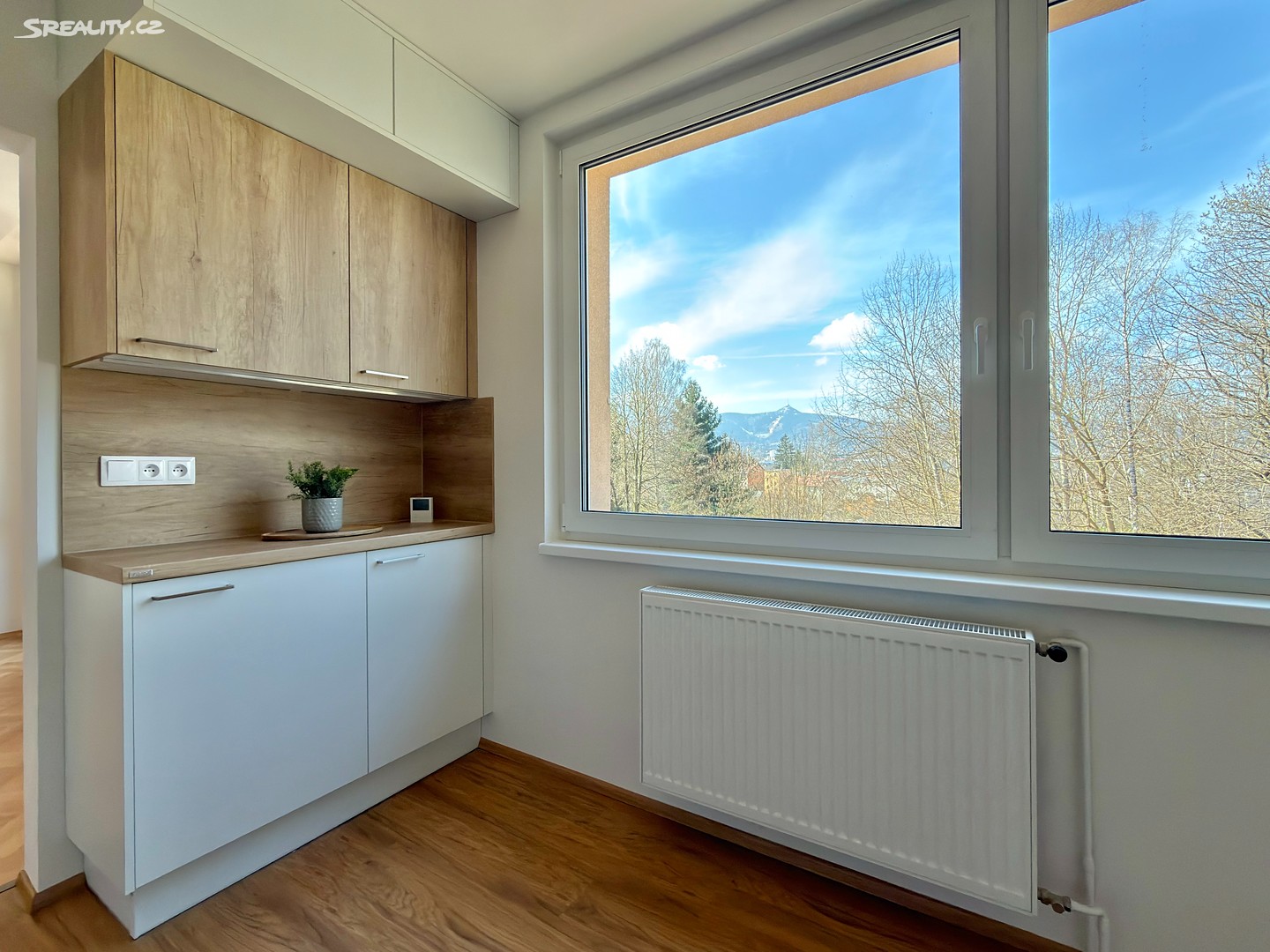 Prodej bytu 4+1 77 m² (Jednopodlažní) - Widok 2