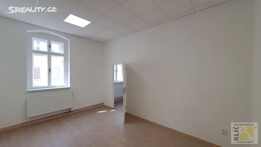 Pronájem kanceláře 100 m² – pohled 4