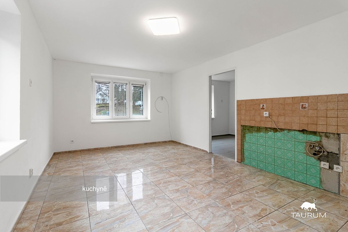 Prodej rodinného domu 719 m², pozemek 1481 m² – fotografie 4