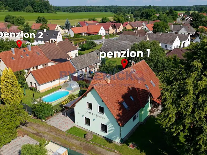 Prodej rodinného domu 475 m², pozemek 2453 m², Chlum u Třeboně – náhled fotky 1