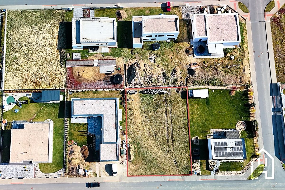 Prodej stavebního pozemku 879 m² – fotografie 2
