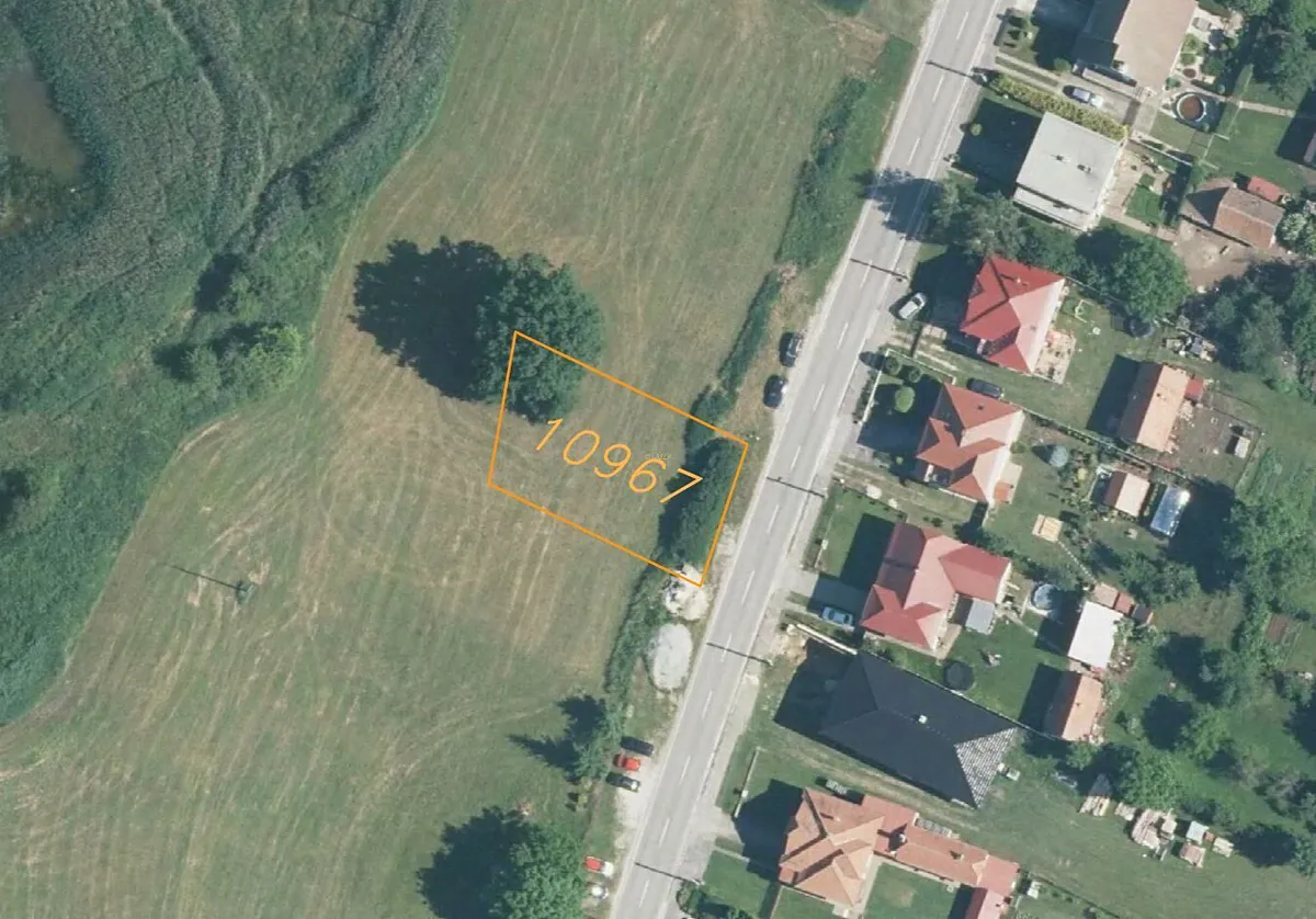 Prodej pole 664 m²