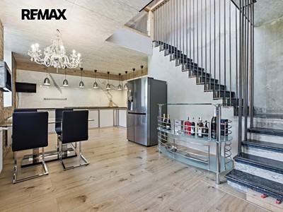 Prodej bytu atypické 180 m² (Mezonet)