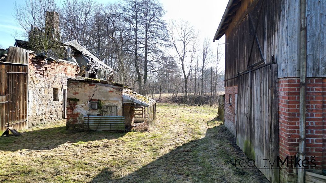 Prodej rodinného domu 168 m², pozemek 2359 m² – fotografie 4