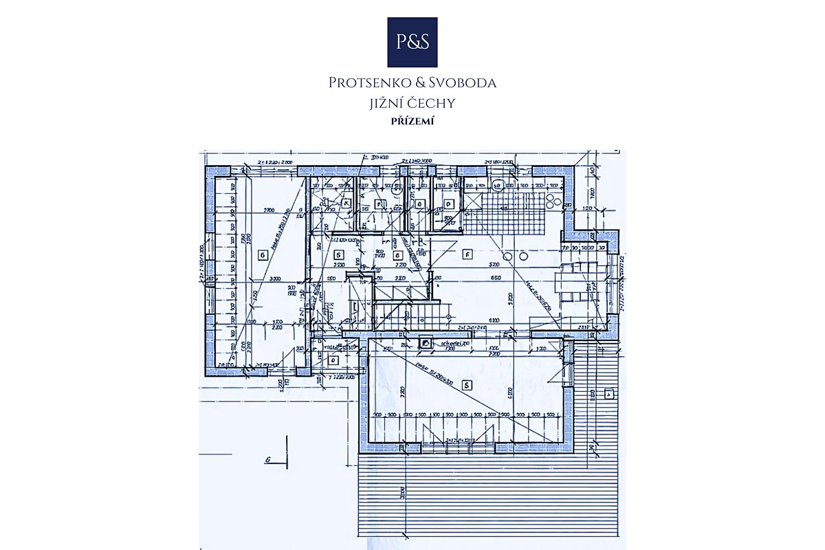 Prodej rodinného domu 252 m², pozemek 845 m² – fotografie 3