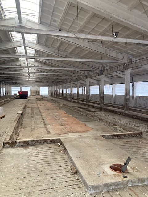 Pronájem skladového prostoru 1700 m², Tehovec – fotka 1 z 3