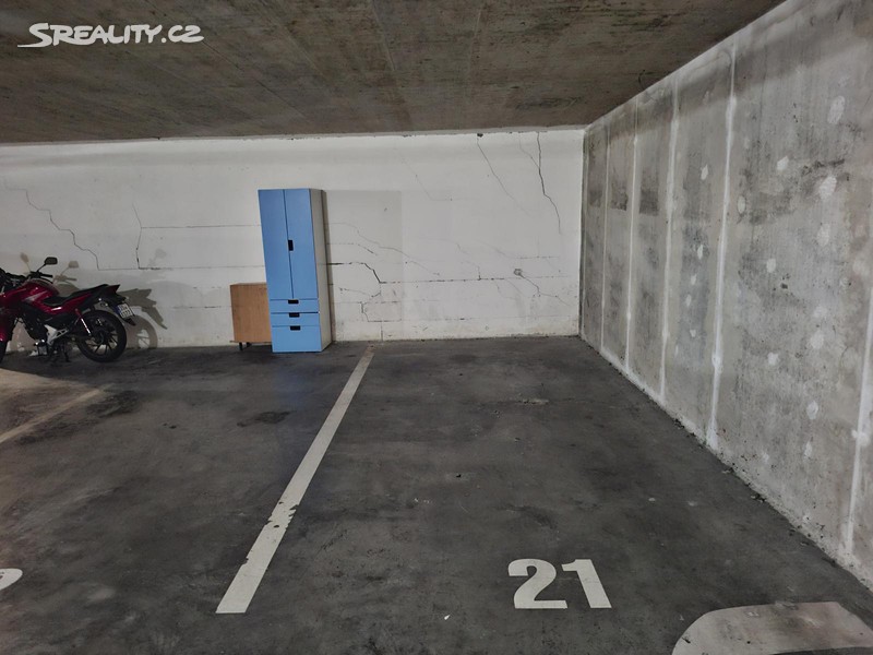 Pronájem garážového stání 15 m² - View 2
