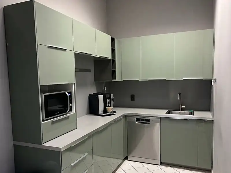 Pronájem kanceláře 685 m², Praha – náhled fotky 3