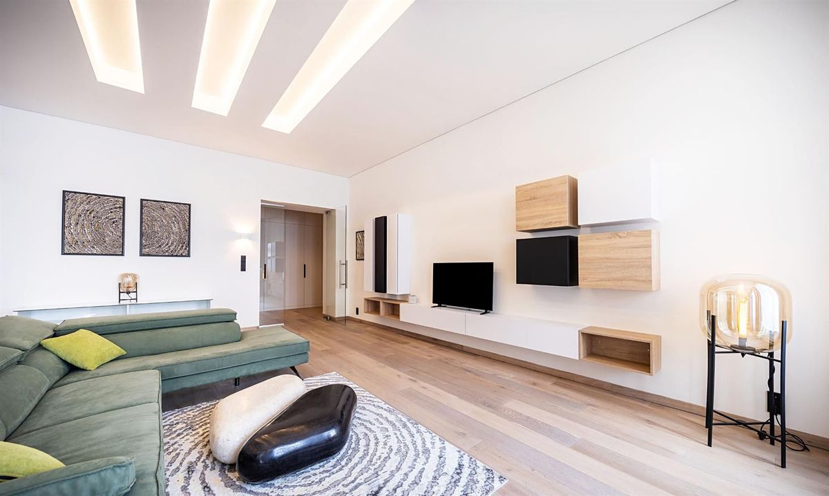 Pronájem bytu 3+kk 181 m² – fotografie 2