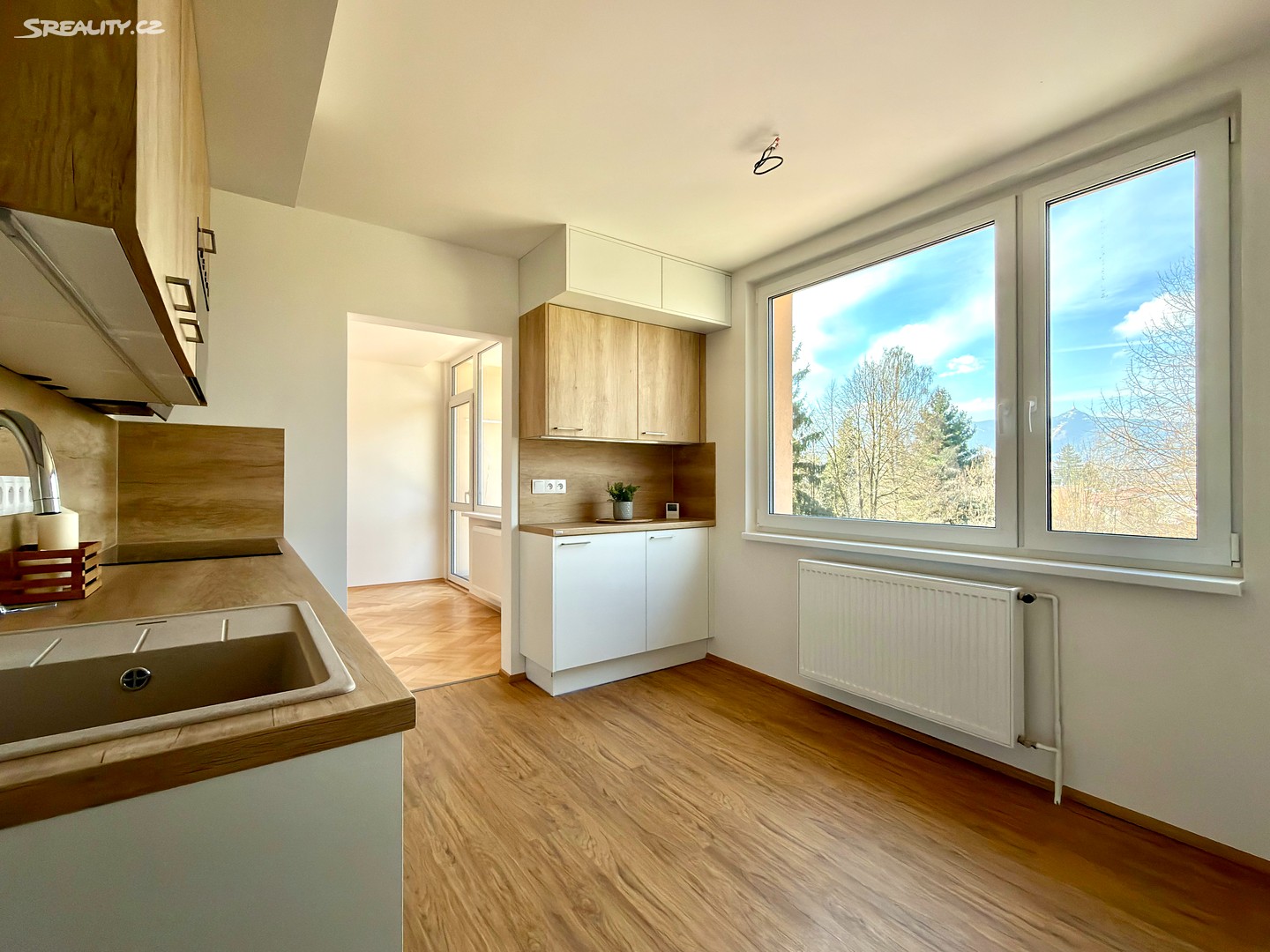 Prodej bytu 4+1 77 m² (Jednopodlažní) - Widok 3
