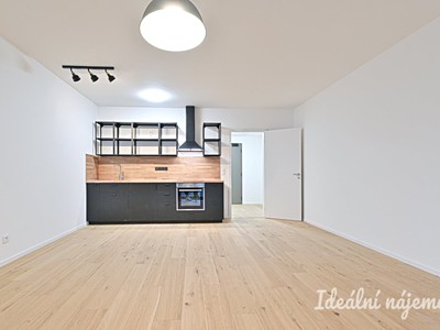 Pronájem bytu 1+kk 40 m²