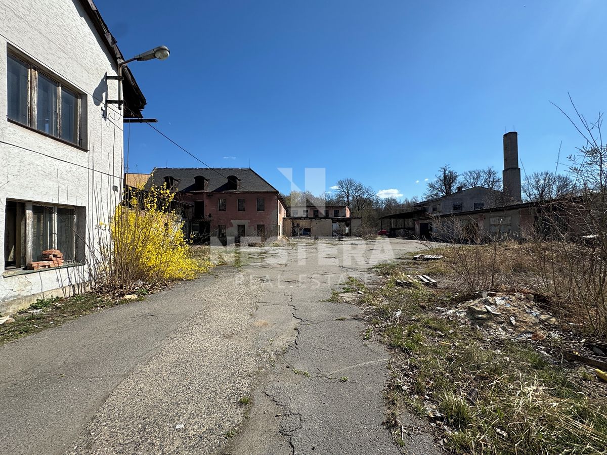 Prodej komerčního pozemku 10000 m² – fotografie 2