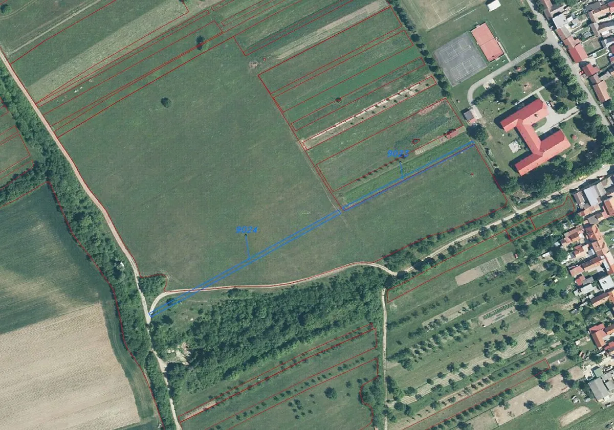 Prodej podílu 169/269 pole 71 m²