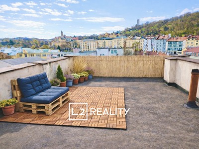 Pronájem bytu 3+1 124 m² (Podkrovní)