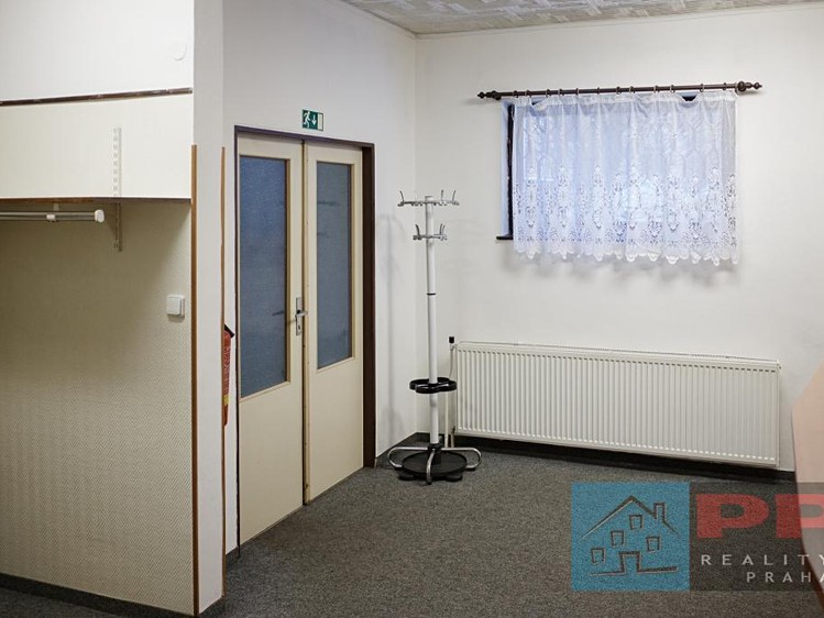 Комерційне приміщення на продаж, 264 м² (10 з 25)