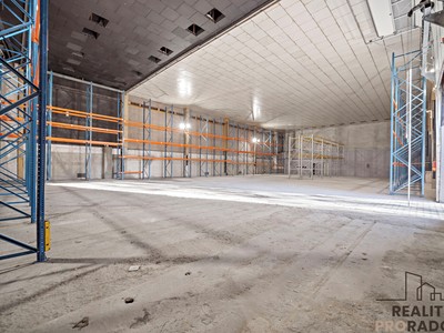Pronájem skladového prostoru 647 m²