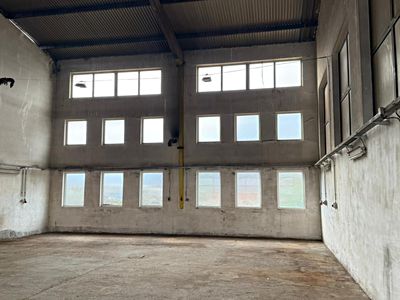 Pronájem skladového prostoru 500 m²