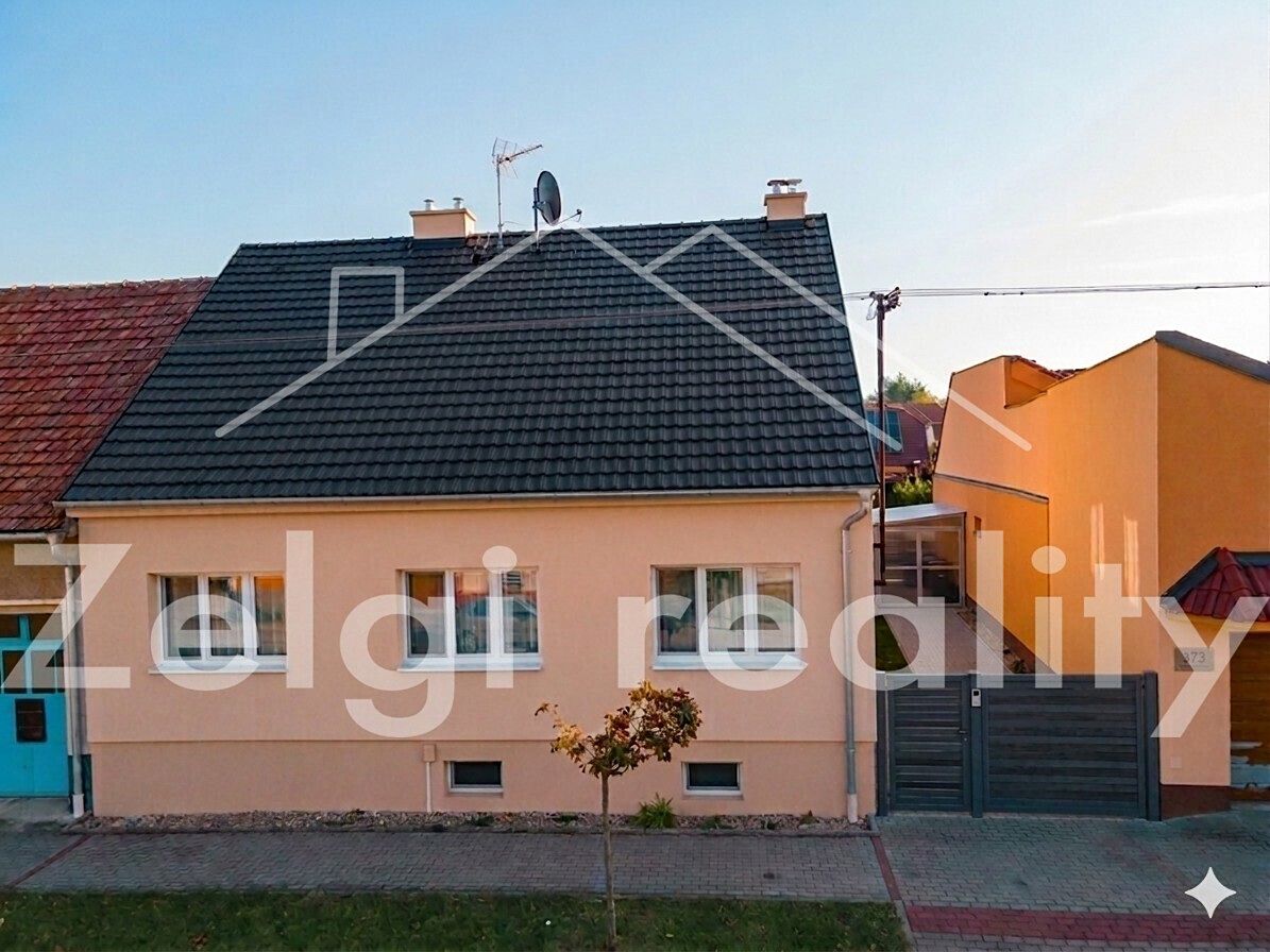 Prodej vícegeneračního domu 530 m², pozemek 656 m² – fotografie 3