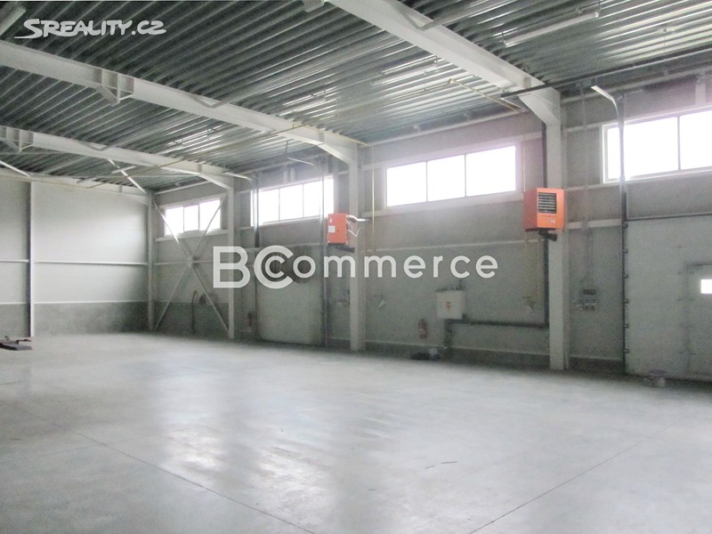 Pronájem skladového prostoru 825 m² – pohled 2