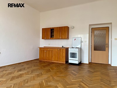Pronájem bytu 1+kk 35 m²